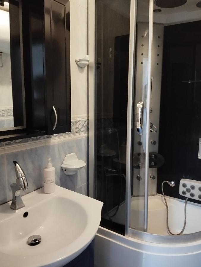 Bea City Center Apartment Tirana Exteriör bild