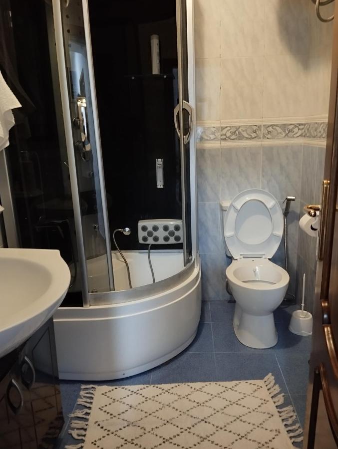 Bea City Center Apartment Tirana Exteriör bild