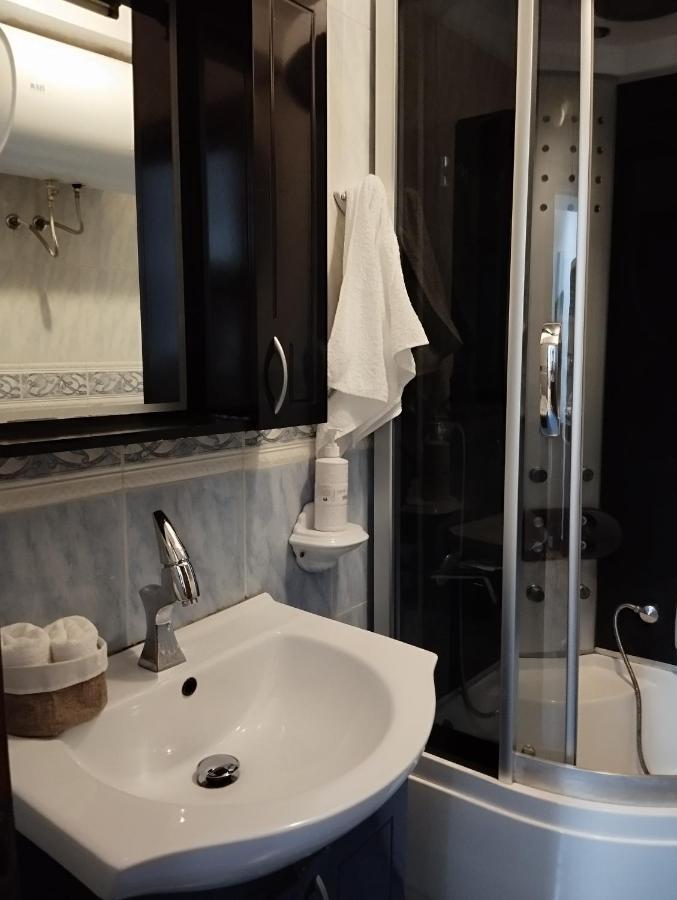 Bea City Center Apartment Tirana Exteriör bild